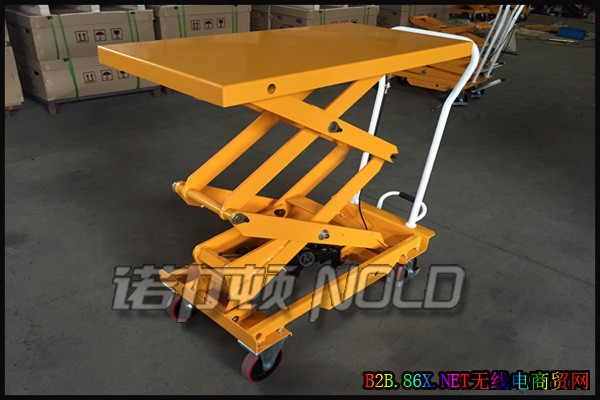 脚踏式升降平台