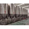 哈尔滨啤酒厂年产2000吨的大型自动化啤酒设备